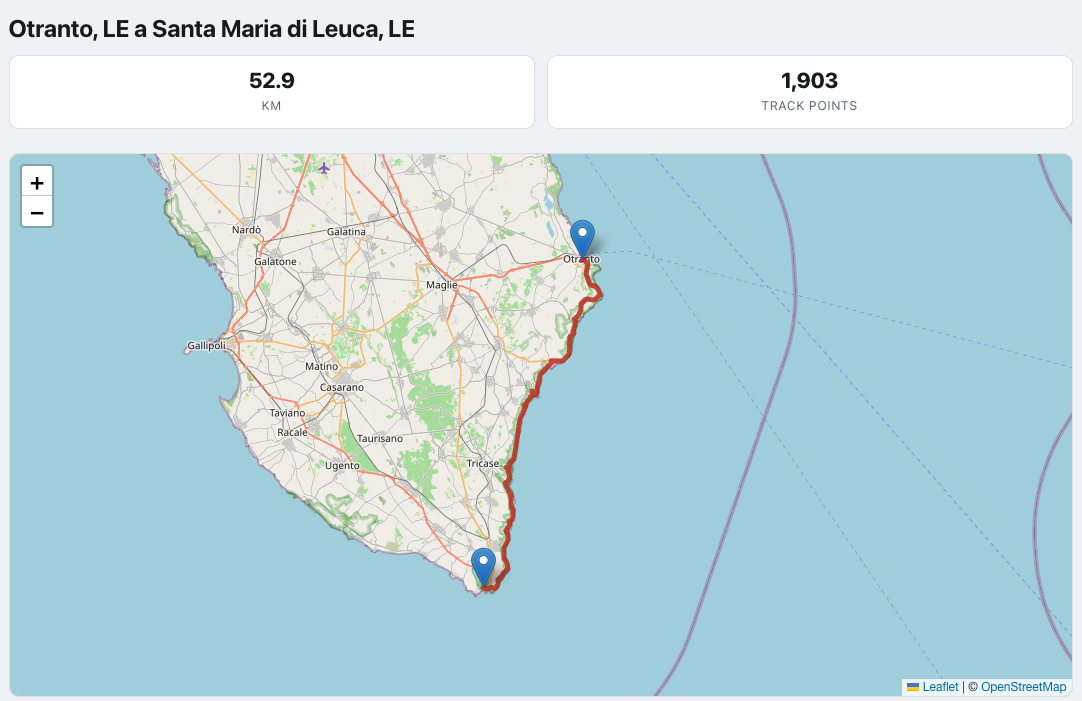 The viewer with a track open: the name of the track, the distance in kilometres, the number of track points, and the route drawn on the map.